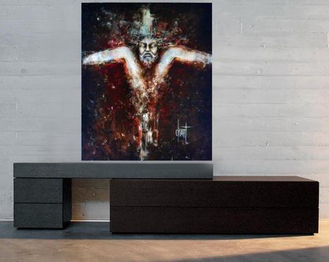Le Christ sur la croix, tableau de Philippe Cloart, présenté dans un intérieur (mise en situation)